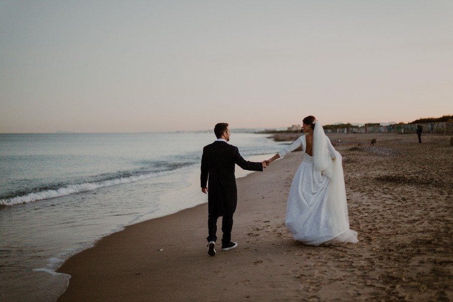 Postboda en Valencia Ciudad de las Artes y las ciencias playa el Saler BiCreative 070 029